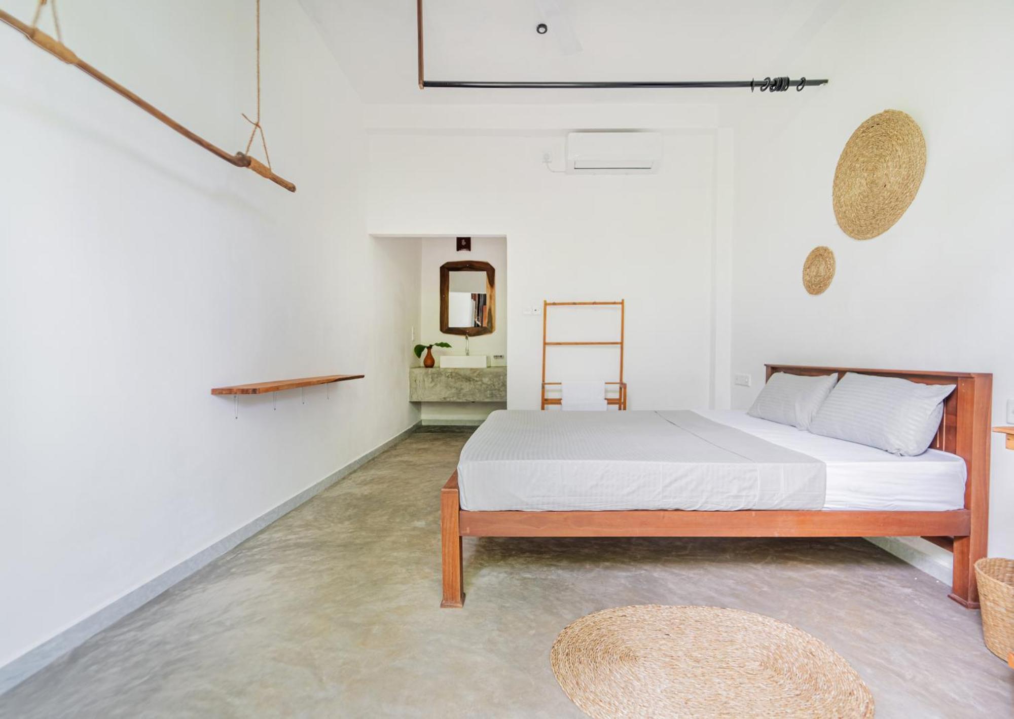 Drifter - Rooms & Food Midigama East Exterior foto