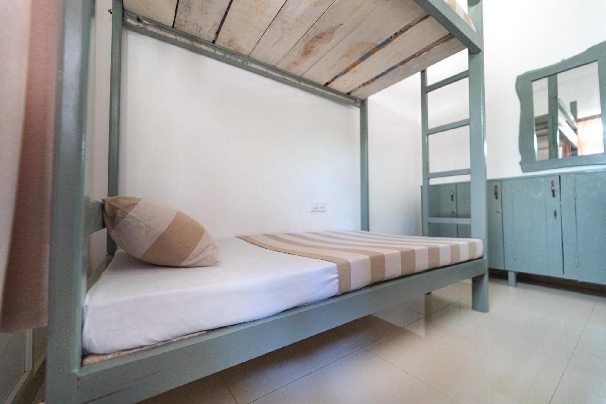 Drifter - Rooms & Food Midigama East Exterior foto